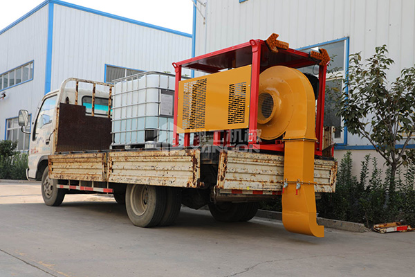 公路清掃用車載式吹風機，速度快，不費力